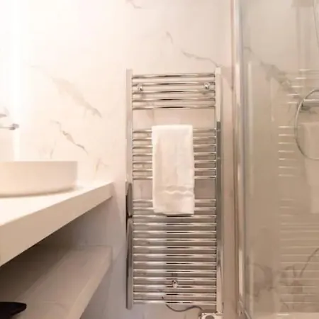 Appartamento Superb Flat In Champs Elysees Parigi