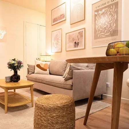 Apartment Superb Flat In Champs Elysees Paris