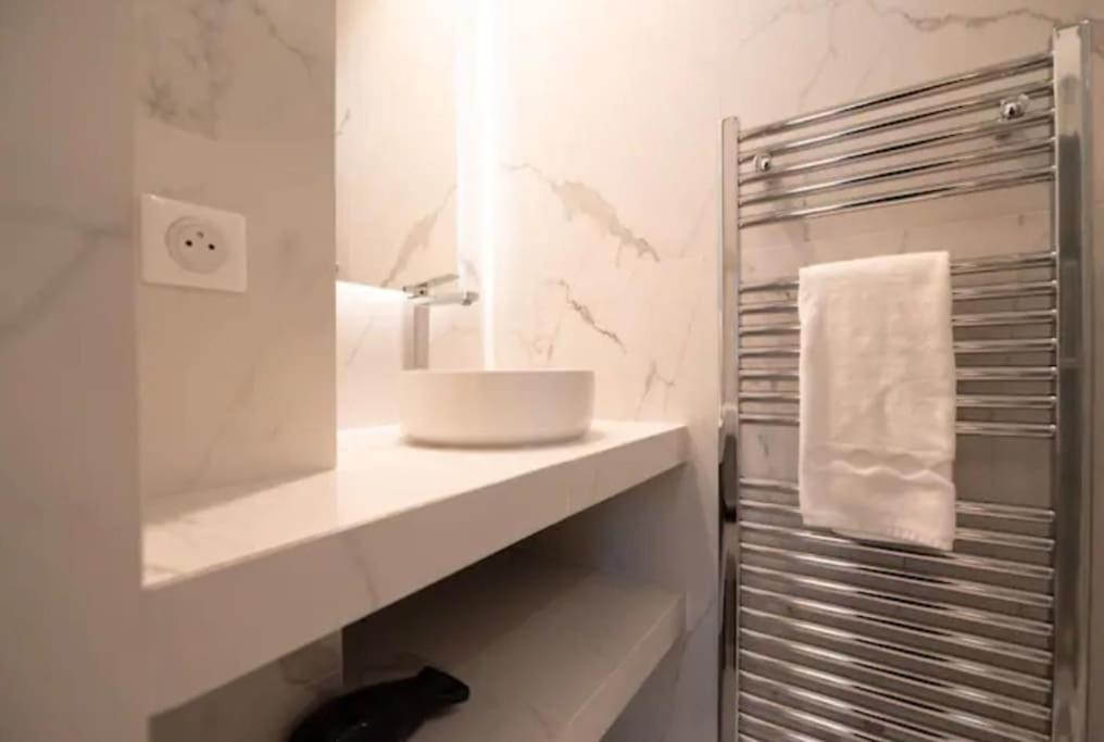 Superb Flat In Champs Elysees Appartamento